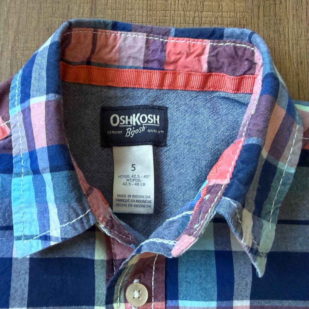🐻 2/$25 • Cute Outfit • Blue & Pink Plaid Button-Up Shirt & Khaki Shorts - Picture 5 of 8